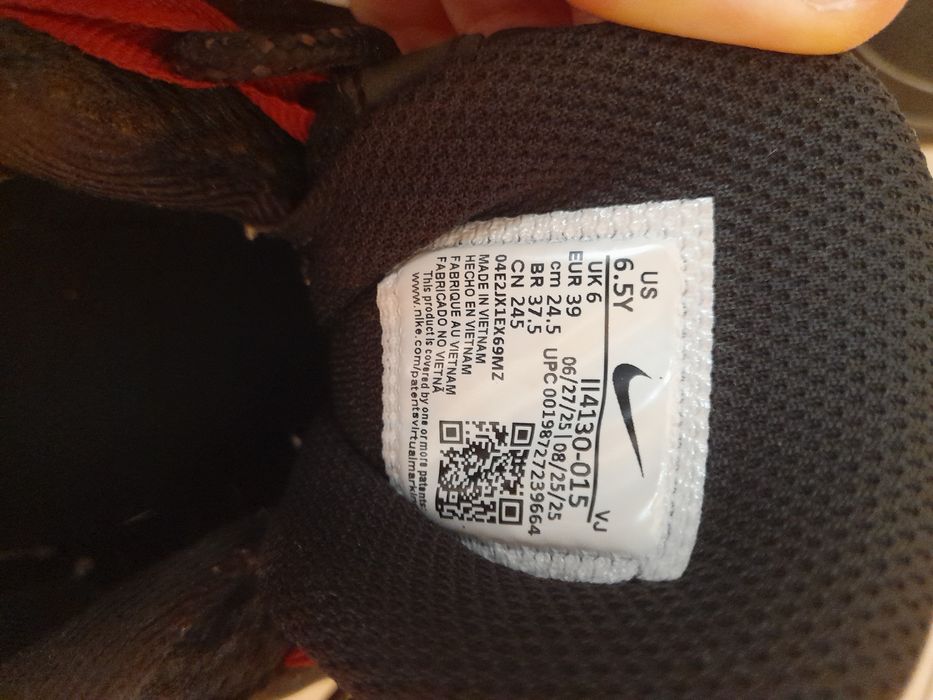 Tennis Airmax praticamente novos