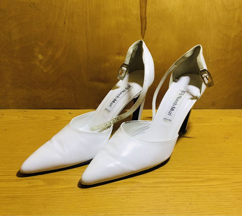 Туфли женские кожаные на каблуке