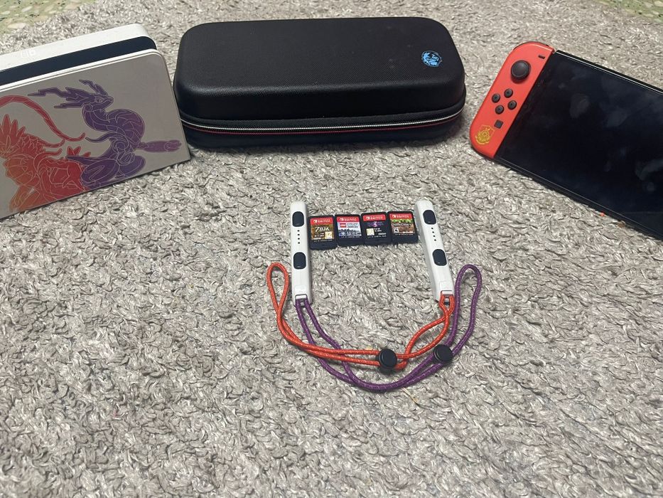 Nintendo Switch OLED – Edição Scarlet & Violet + Extras + 4 Jogos