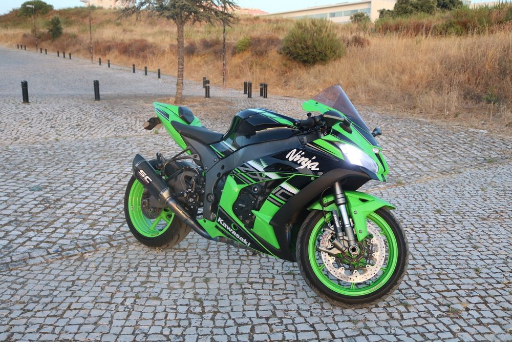 Kawasaki Ninja ZX 10 R