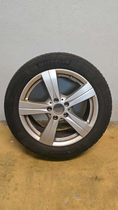 Jantes Mercedes 17' com pneus novos