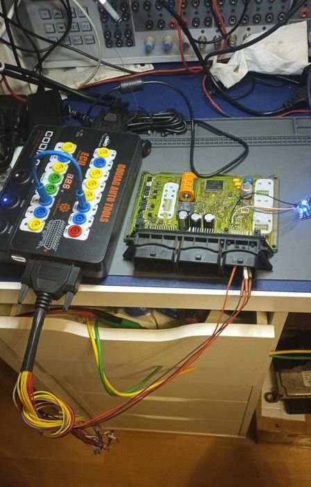 Profesjonalna naprawa, testowanie oraz regeneracja sterowników komputerów silnika ECU – gwarancja