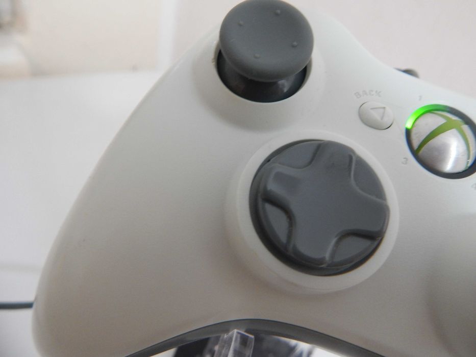 Oryginalny Biały White kontroler gamepad do Xbox 360 i PC Microsoft stan bardzo dobry