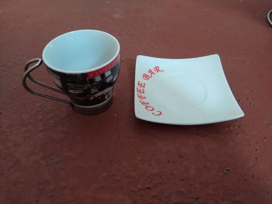 Conjunto de chávenas de café (c/ suporte)430582051248558082