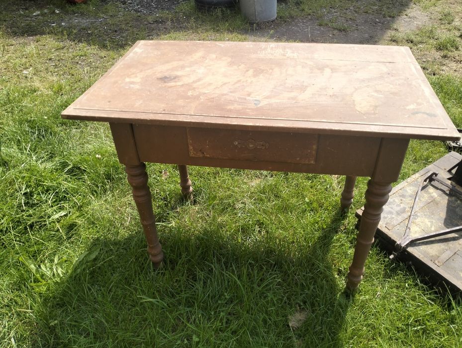 Sprzedam stary stół  drewniany