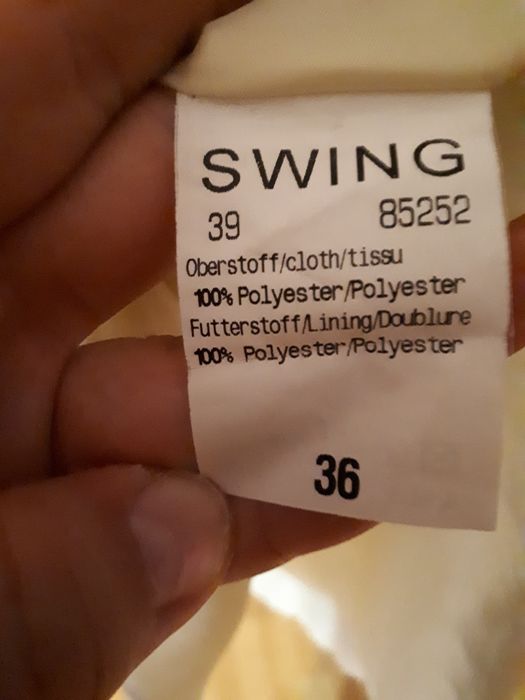 Sukienka w kolorze szampana Swing s