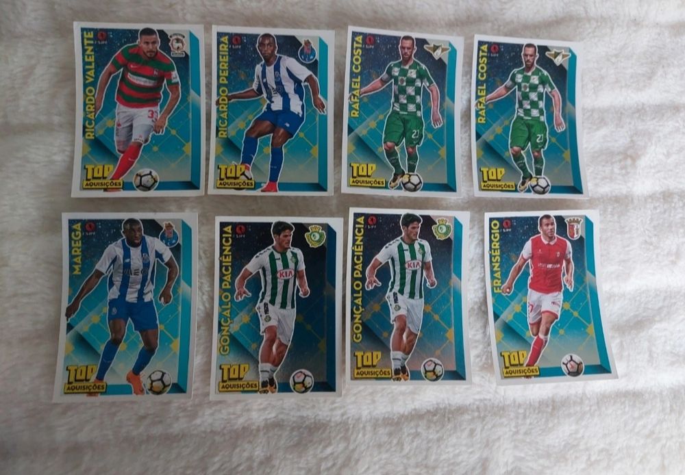 Lote 203 Futebol 2017-18 Panini