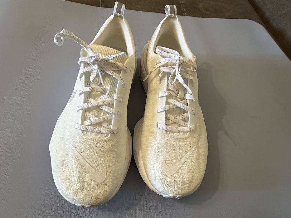 Кросовки  Nike ZoomX Invincible Run Flyknit 3