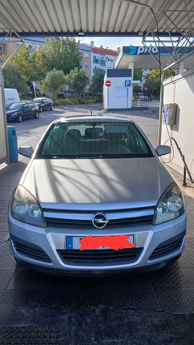 Vendo ou troco pcx ou nmax , Opel Astra H 5p (2004) – Bem Estimado e Económico
