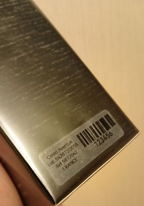 Парфюмированный гель для душа Creed Aventus 250 мл для мужчин

Батч -