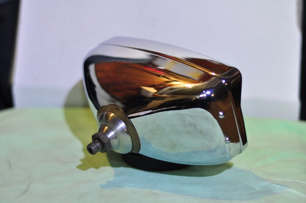 Продам противотуманную фару для Porsche 911 или Lamborghini  Islero