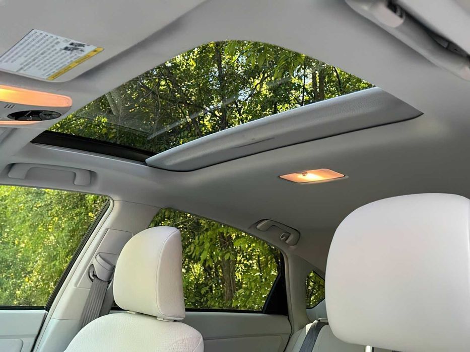 Toyota Prius Four      2015