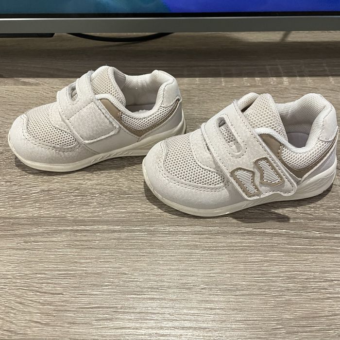 Кросівки дитячі