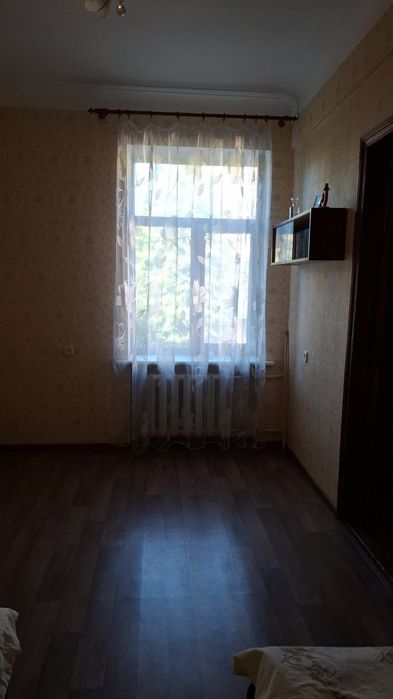 Продам 3 ком,Сталинку Центр