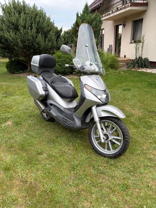Skuter Piaggio Beverly 125 GT – 2003 r.