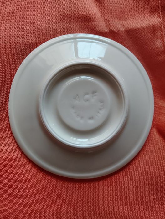 Chávenas e pires de café