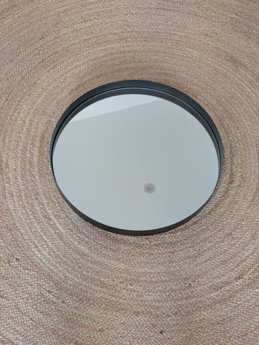 Black Round Mirror64584497598083120