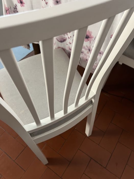 8 Cadeiras de mesa de sala ou cozinha