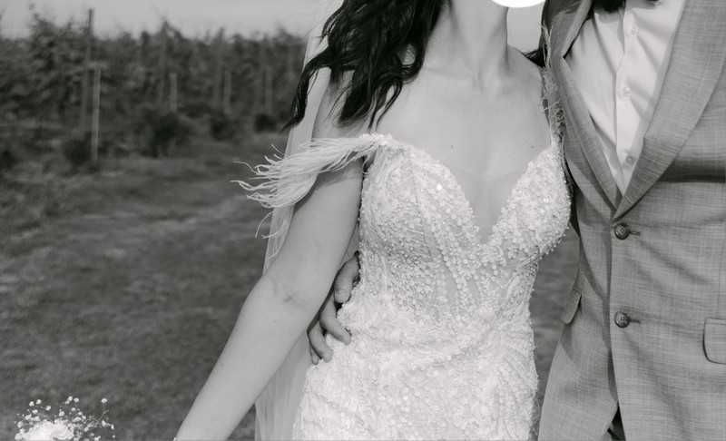 Suknia ślubna syrenka rybka dopasowana