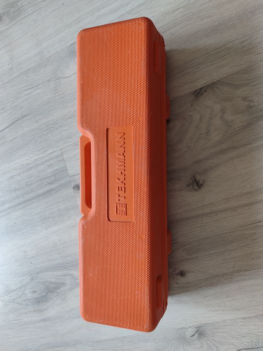 Продам паяльник для пластикових труб якісний.