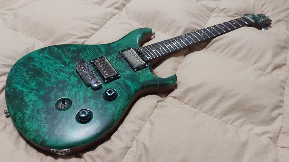 Електрогітара custom 24