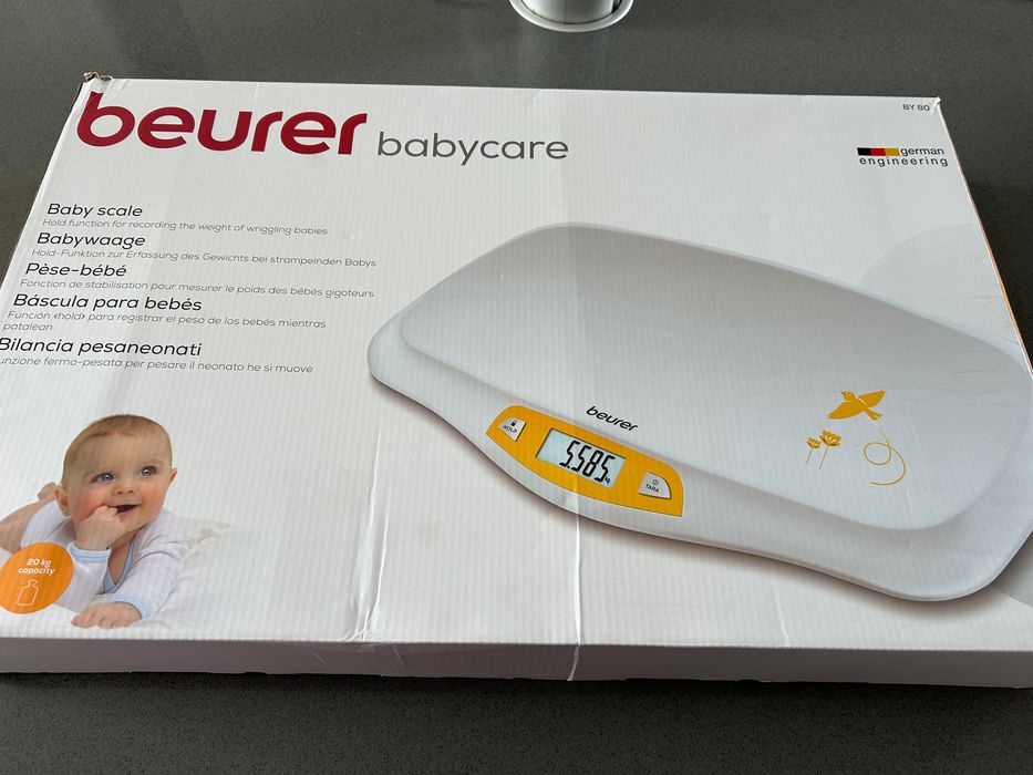 Balança de bebé para controlo de peso nos meses iniciais