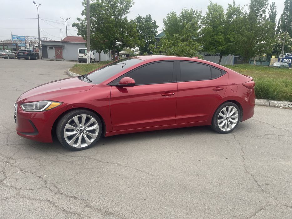 Hyundai  Elantra