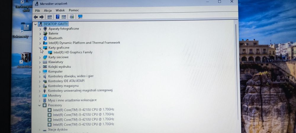 Laptop ASUS Essential PU551LA 15,6"  i5-4210U 8GB RAM 120