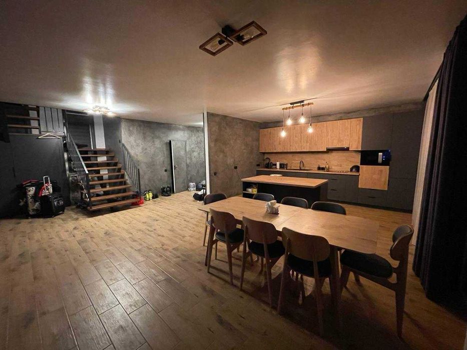 Фенікс, Поляниця (Буковель). Шале "Президентське"