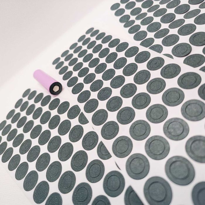 Изоляционное кольцо для Li-ion аккумулятора 18650 (лист 100шт)