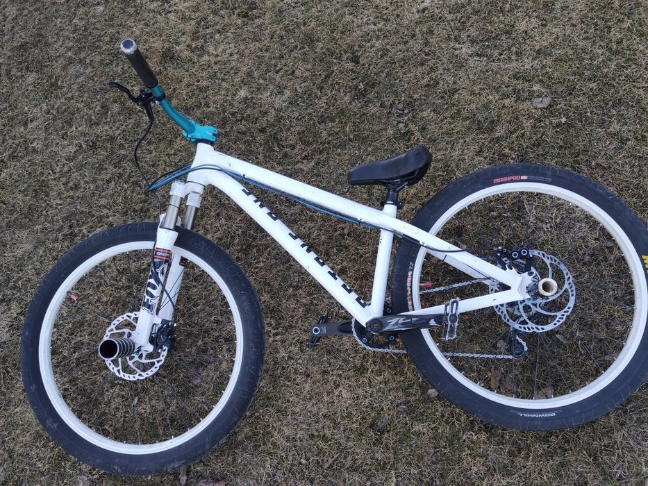 Octane one zircus (stunt,Fox, Magura,dirt,saint,dartmoor,hornet)