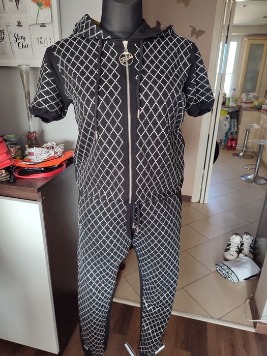 Dres letni cyrkonie