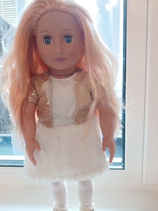 Лялька для дівчаток