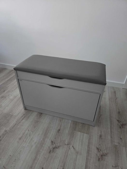 Szafka na buty z siedziskiem