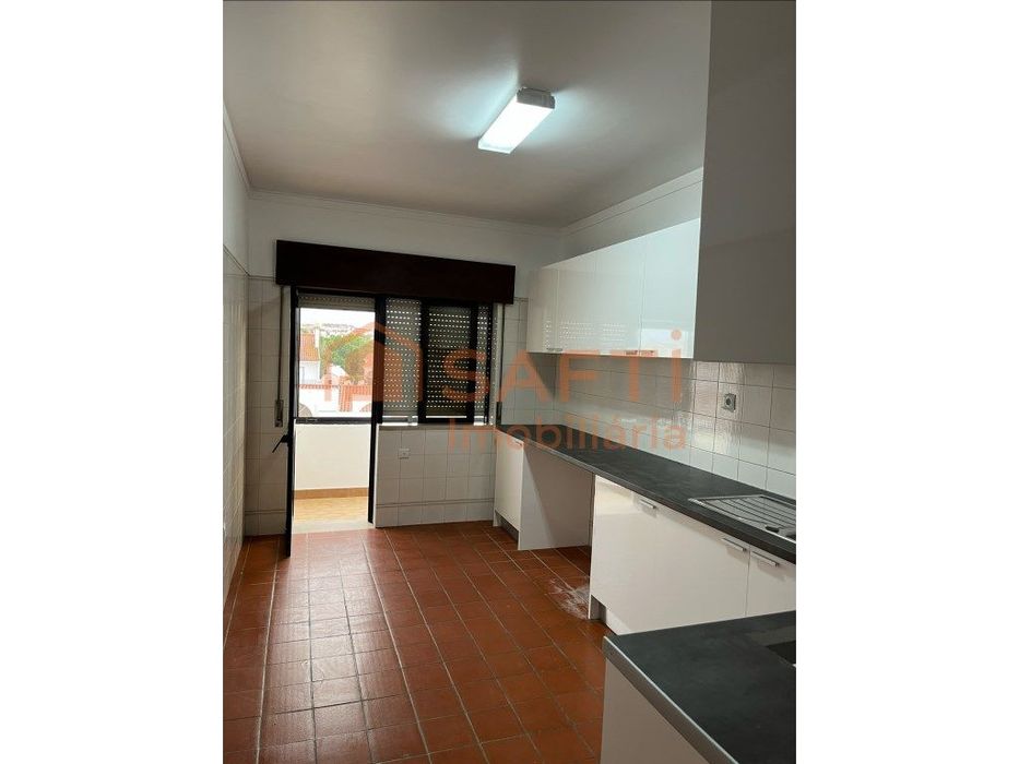 Apartamento T3 em Torres Novas