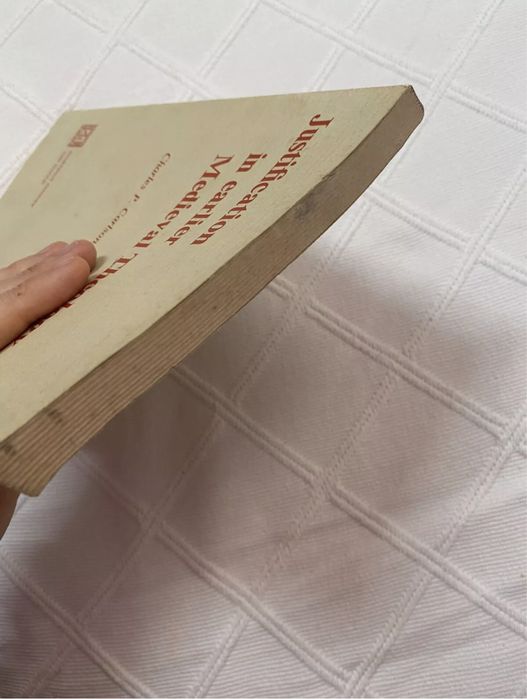 Livro Justificationin earlier Medieval Theology | Charles P. Carlson