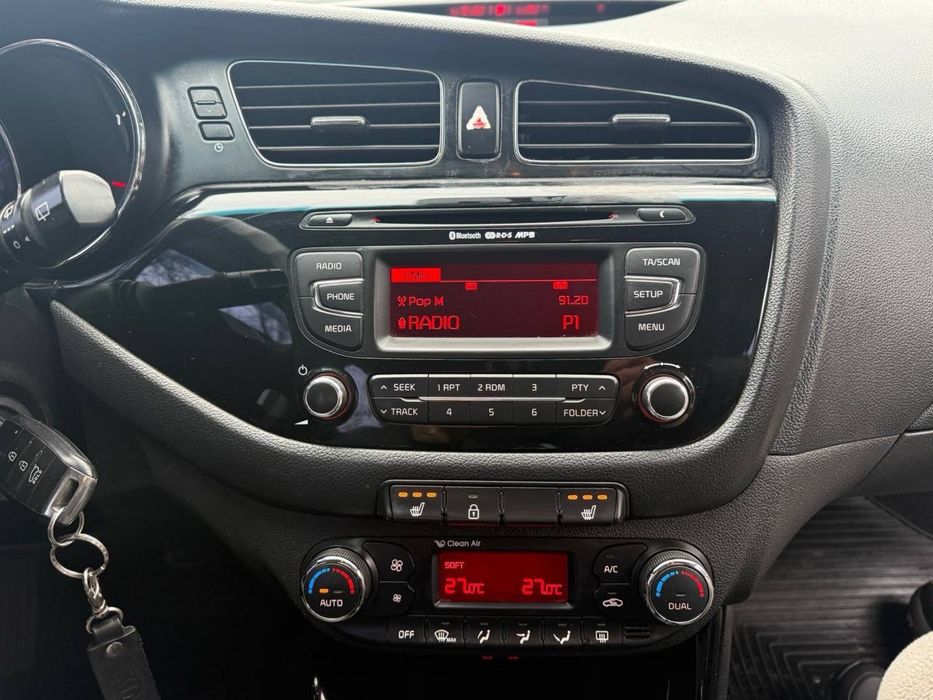 Продам Kia ceed 2013 года