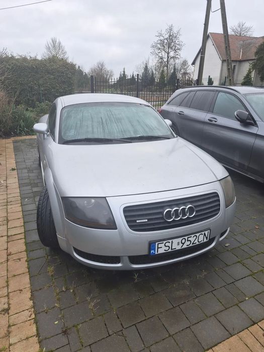 Audi TT Coupé Audi TT 1.8 225