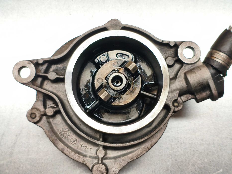 BMW E53 E60 E61 E83 E65 Pompa Vacum podciśnienia M57 3.0d