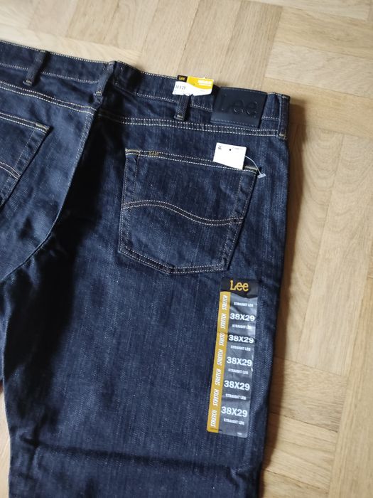 Lee 38 x 29 regular fit granatowe.