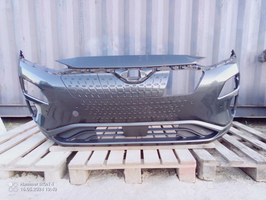 Zderzak Hyundai Kona EV elektric od 18r,wszytko cale,nie naprawiany