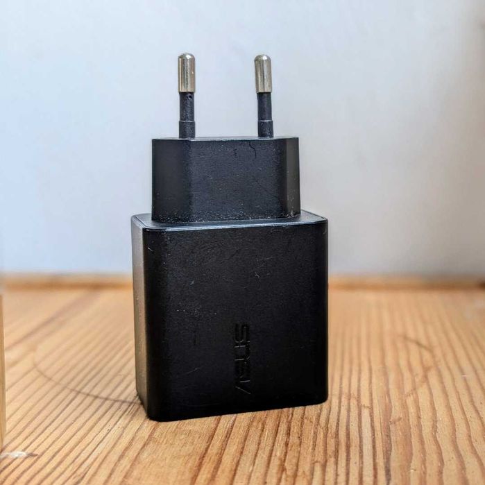 ACEITO TROCA - Carregador ASUS USB charger 2A black W12-010N3B PC