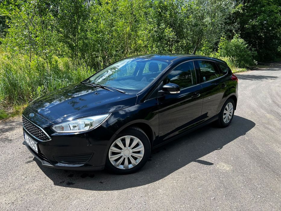 Ford Focus Ford Focus 1.6 Benzyna | 2018 | 77 kW | Czarny | 190 214 km