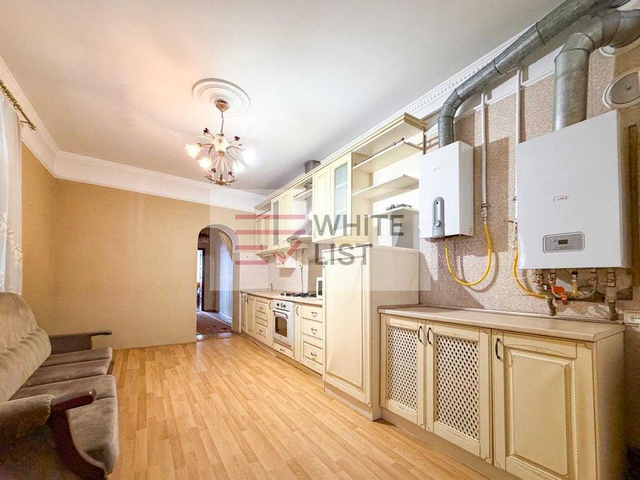 Продаж будинку вул. Ярошинська, 269м2