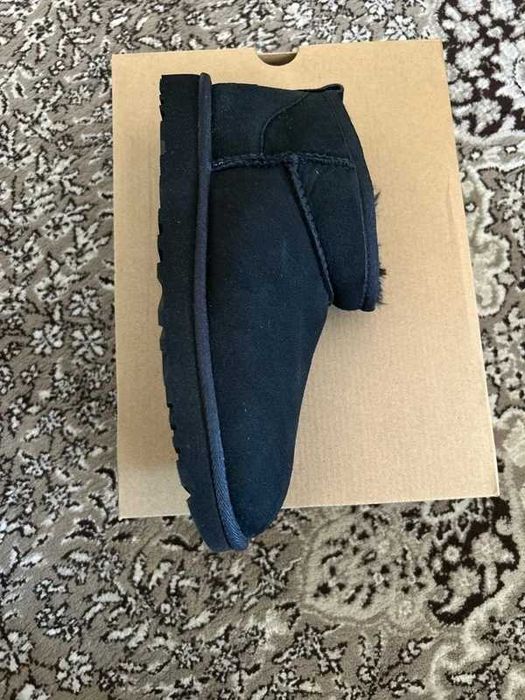 UGG Classic Ultra mini R.36