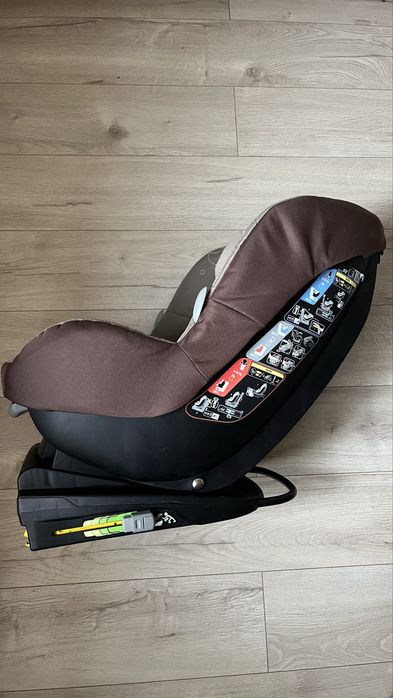 Автокрісло Maxi-Cosi MiloFix Isofix 0-18кг Earth Brown