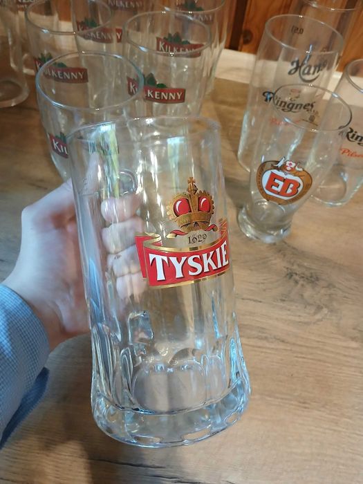 zestaw kufli/szklanek do piwa