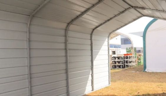 Garagem / Cobertura Metálica – box Industries 6.10x3.66 mètres (22 m2)