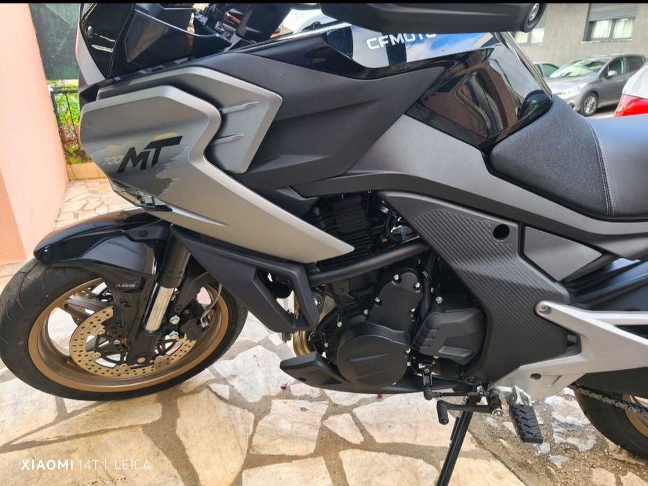 Cf moto 700MT como nova