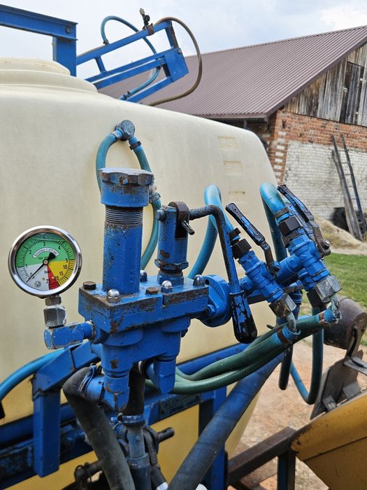 Opryskiwacz Blanchard 800l/12m